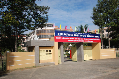 Trường ĐH Đồng Nai nâng điểm đánh trượt thí sinh (ảnh internet)