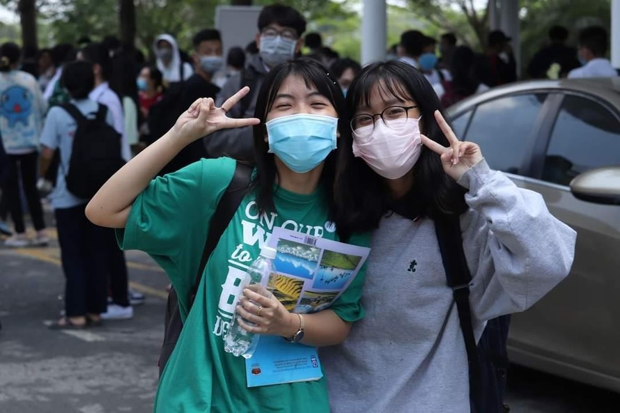 Học sinh, giáo viên phải khai báo y tế khi quay trở lại trường sau lễ