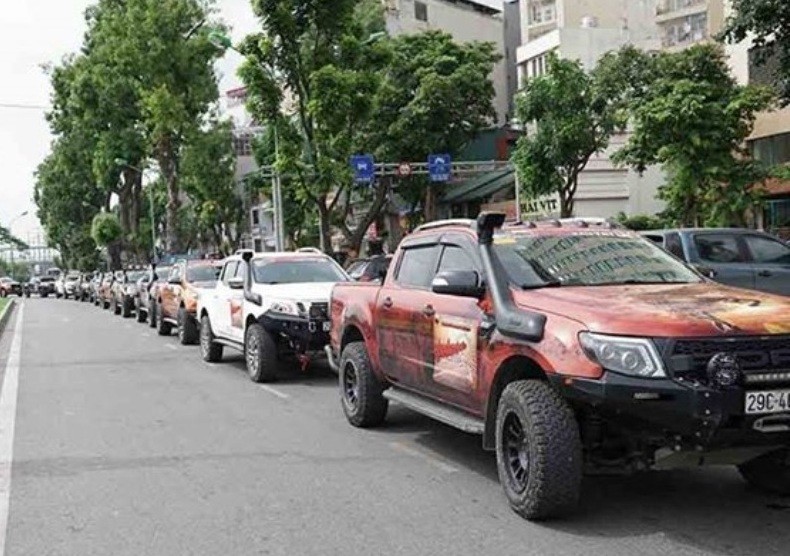 Hàng trăm xe bán tải diễu hành “Không rượu bia khi lái xe“