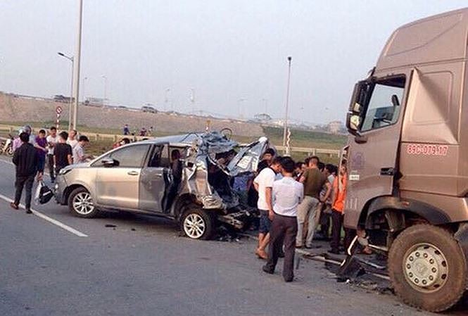 Hiện trường vụ lùi xe trên cao tốc Thái Nguyên.