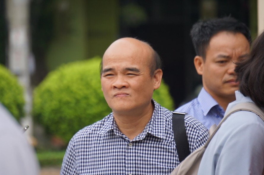 Ông Nguyễn Huy Quang - Vụ trưởng Vụ pháp chế (Bộ Y tế) tại tòa.