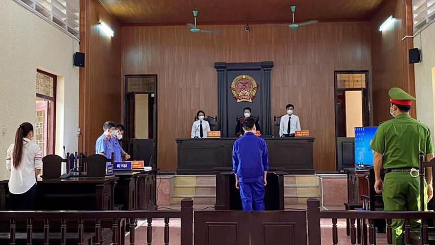 Bị cáo Đào Duy Tùng tại phiên tòa ngày 16/7. Ảnh: TCTA