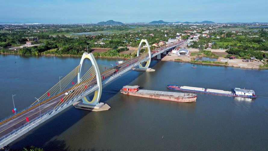 Toàn cảnh cầu Quang Thanh kết nối giao thông giữa TP Hải Phòng và tỉnh Hải Dương vừa được khánh thành.