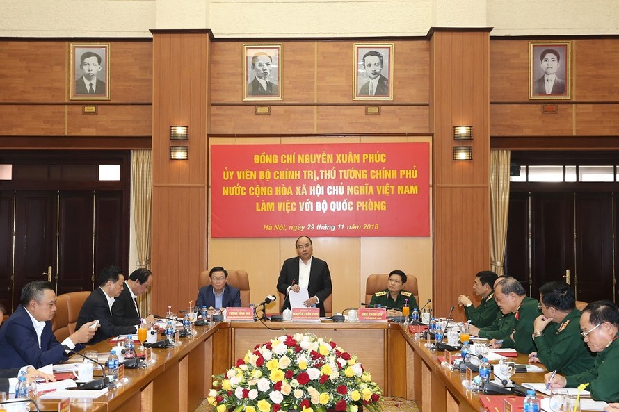 Thủ tướng Nguyễn Xuân Phúc phát biểu tại buổi làm việc với Bộ Quốc phòng