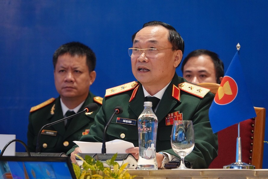 Trưởng đoàn Việt Nam - Trung tướng Thái Đại Ngọc phát biểu tại AMOM-10, sáng 16/9. Ảnh: Nguyễn Minh