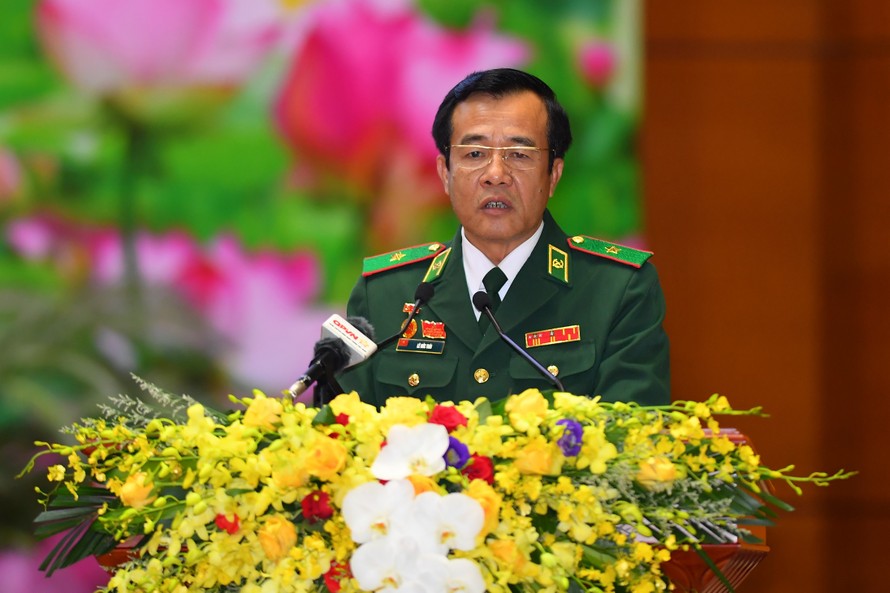 Thiếu tướng Lê Đức Thái, Tư lệnh Bộ đội Biên phòng phát biểu tại Đại hội Đảng bộ Quân đội lần thứ XI