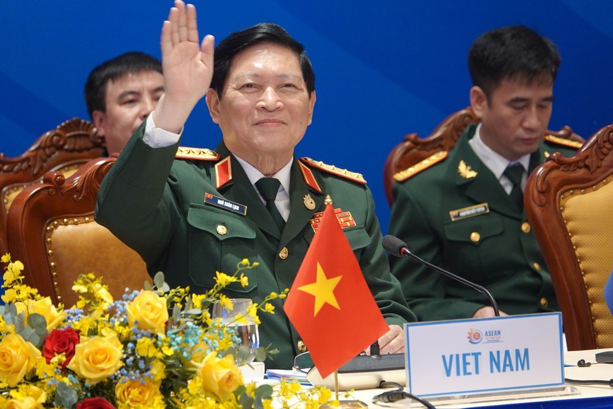 Đại tướng Ngô Xuân Lịch chủ trì ADMM-14, sáng 9/12. Ảnh: Nguyễn Minh