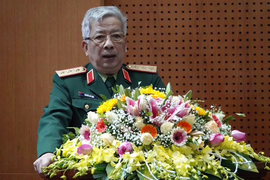 Thượng tướng Nguyễn Chí Vịnh, Thứ trưởng Bộ Quốc phòng phát biểu tại hội nghị. Ảnh: Nguyễn Minh