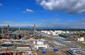Ngày đầu tiên IPO, toàn bộ cổ phần lọc dầu Dung Quất được nhà đầu tư mua hết.