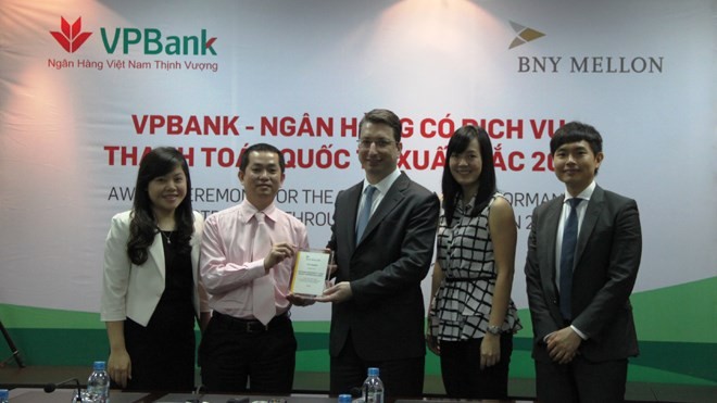 Sáng ngày 13.5, VPBank đã nhận giải thưởng “Ngân hàng có chất lượng thanh toán quốc tế xuất sắc” lần thứ 8