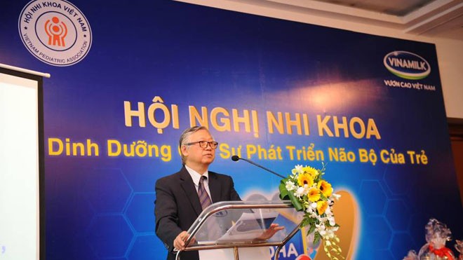 GS. TS Nguyễn Gia Khánh - Phó chủ tịch Hội Nhi Khoa Việt Nam phát biểu khai mạc hội nghị