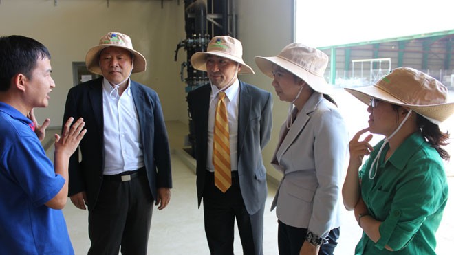 Lãnh đạo Công ty Tsuneishi Kamtecs tham quan Khu xử lý chất thải Đa Phước