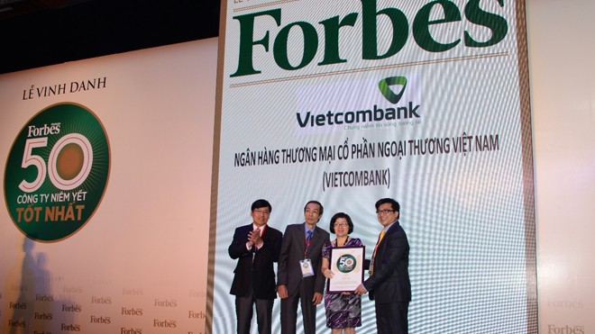 Lễ vinh danh 50 công ty niêm yết tốt nhất Việt Nam của Tạp chí Forbes (năm 2014).