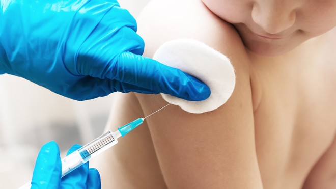 Vắc xin chống vi-rút Rota được ghi nhận là một trong những biện pháp hiệu quả nhất để phòng ngừa bệnh tiêu chảy cấp do vi-rút Rota gây ra. Ảnh minh họa