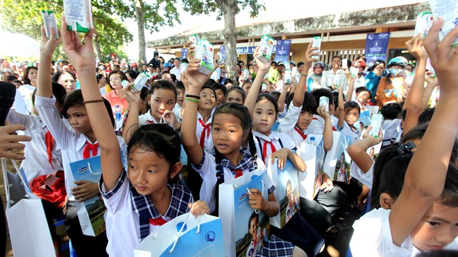 Trải qua 8 năm hoạt động, Quỹ sữa Vươn cao Việt Nam đã đem đến cho hơn 333 ngàn trẻ em khó khăn tại Việt Nam gần 26 triệu ly sữa, tương đương khoảng 96 tỷ đồng