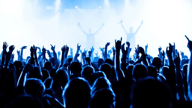 Âm thanh quá lớn trong buổi hòa nhạc khiến người nghe bị giảm thính lực