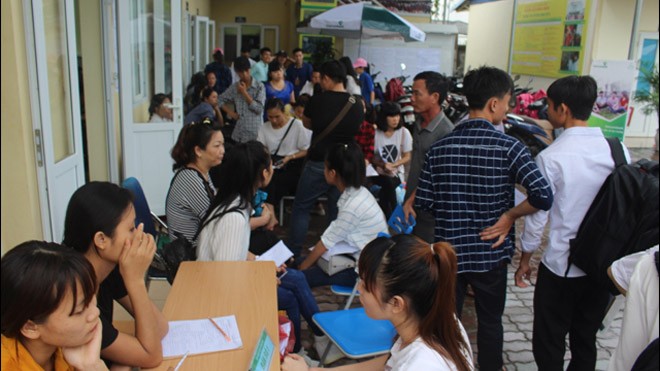 Hàng trăm sinh viên nhập học đợt 1 tại Trường Cao đẳng ASEAN