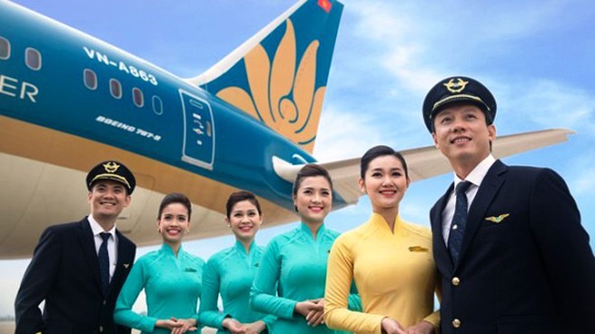 Hình ảnh bông sen vàng 6 cách đã gắn liền với Vietnam Airlines gần 14 năm nay