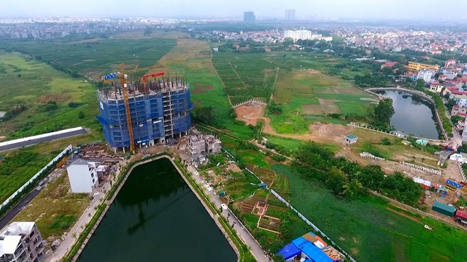 1 góc hồ điều hòa tại dự án FLC Garden City