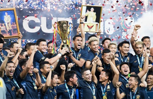 Dưới thời Kiatisuk, bóng đá Thái Lan trở lại thống lĩnh Đông Nam Á với các chức vô địch liên tiếp ở SEA Games và AFF Cup. Ảnh: AFF.