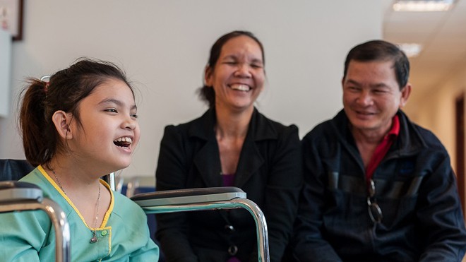 Nụ cười rạng rỡ của Thanh Tuyền trước khi được các bác sỹ cho ra viện sau đợt điều trị ghép tế bào gốc lần 3