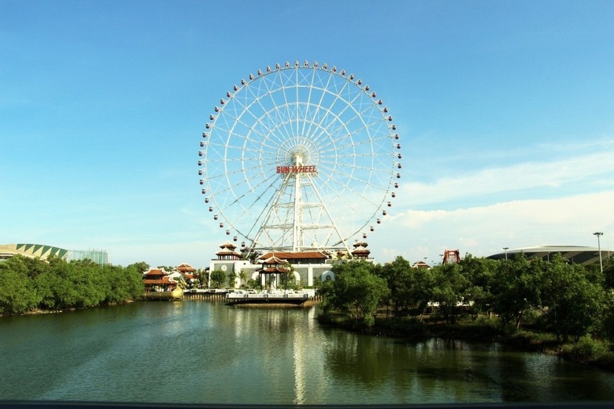Hàng nghìn du khách tới vui chơi tại Asia Park 2 ngày cuối tuần