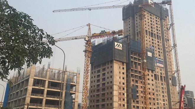 Tòa nhà A - Happy Tower của dự án Hanoi Paragon đã chính thức cất nóc