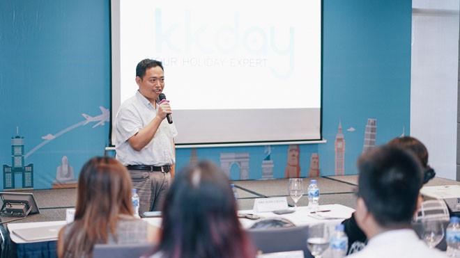Ông Minh Chen CEO Kkday phát biểu tại buổi ra mắt.