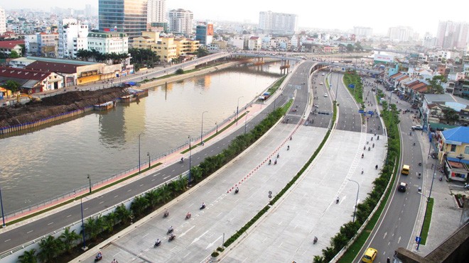 Đại lộ Võ Văn Kiệt – cửa ngõ kết nối từ các tỉnh miền Tây vào TPHCM thông qua cao tốc TPHCM – Trung Lương