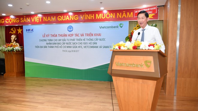 Ông Trần Vĩnh Tuyến - Phó Chủ tịch thường trực UBND Tp. HCM phát biểu tại Lễ ký kết