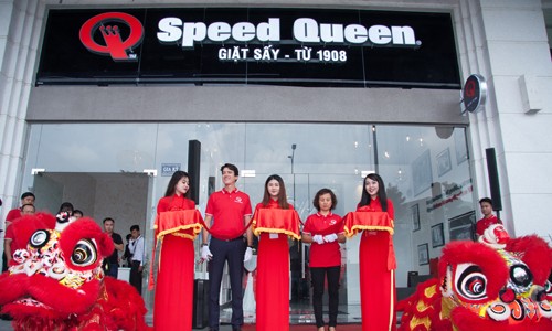 Speed Queen khai trương cửa hàng giặt sấy tự động đầu tiên ở Việt Nam
