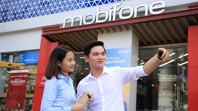 Mobifone chính thức mở bán Samsung Galaxy Note 8 cùng gói cước hấp dẫn 