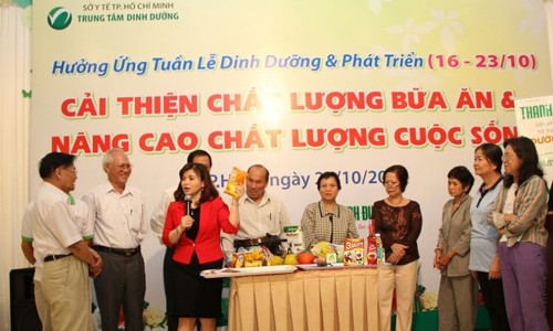 BS.CK2 Đỗ Thị Ngọc Diệp, Giám đốc TT Dinh dưỡng TP.HCM khuyến cáo nên sử dụng hạt nêm bổ sung i-ốt để cải thiện chất lượng bữa ăn và nâng cao chất lượng cuộc sống.