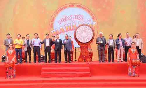 Hơn 20.000 người tham dự Ngày hội Bia Hà Nội 2017