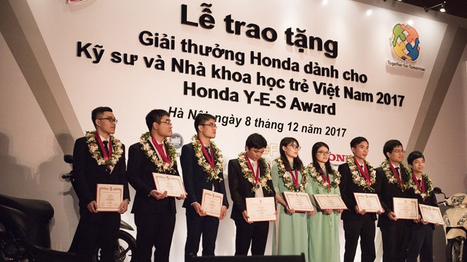 Honda Việt Nam tặng Honda Y-E-S lần thứ 12 dành cho Kỹ sư và Nhà khoa học trẻ