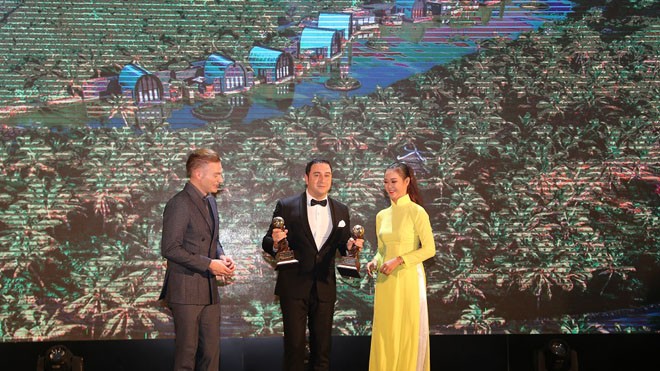 Việt Nam liên tiếp nhận những giải thưởng cao quý nhất của World Travel Awards 2017