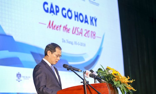 Ông Bùi Thanh Sơn, Ủy viên Trung ương Đảng, Thứ trưởng Thường trực Bộ Ngoại giao phát biểu tại hội nghị “Gặp gỡ Hoa Kỳ 2018” tại Đà Nẵng