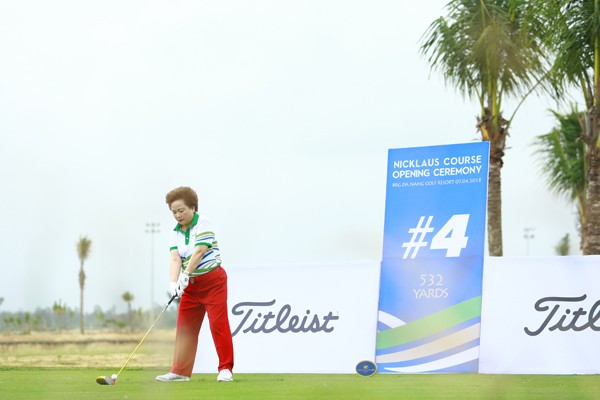 BRG Đà Nẵng Golf Resort chào đón sân gôn phong cách bờ kè
