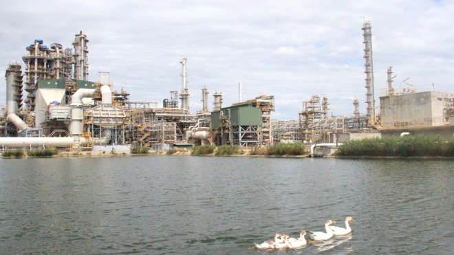 Hồ xử lý nước thải tại NMLD Dung Quất