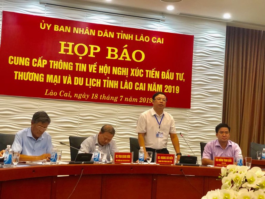 Ông Hoàng Chí Hiền, Chánh văn phòng UBND tỉnh Lào Cai nói về Hội nghị xúc tiến đầu tư thương mại và du lịch tỉnh Lào Cai năm 2019.