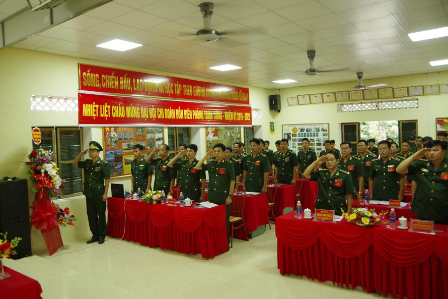 Lễ chào cờ tại hội Chi đoàn đồn biên phòng Trịnh Tường nhiệm vụ 2019 – 2022. 