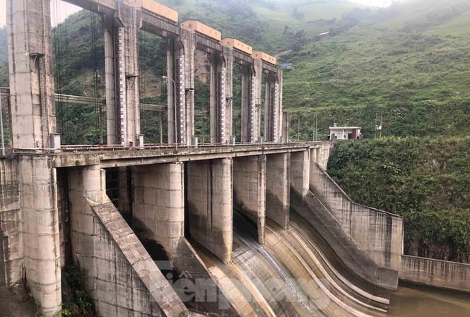 Thủy điện Tà Thàng - Vietracimex trị giá gần 3.000 tỷ xây dựng không phép ở Lào Cai.