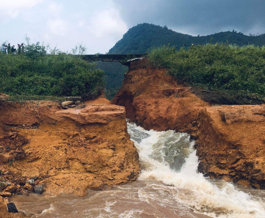 Bí thư Tỉnh ủy Phú Thọ yêu cầu làm rõ nguyên nhân vỡ đập Đầm Thìn.