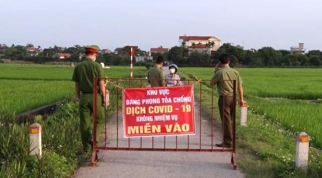 Dịch COVID-9 đang diễn biến phức tạp tại Hà Nam làm nhiều khu vực bị phong toả, cách lý y tế - Ảnh: Hoàng Long