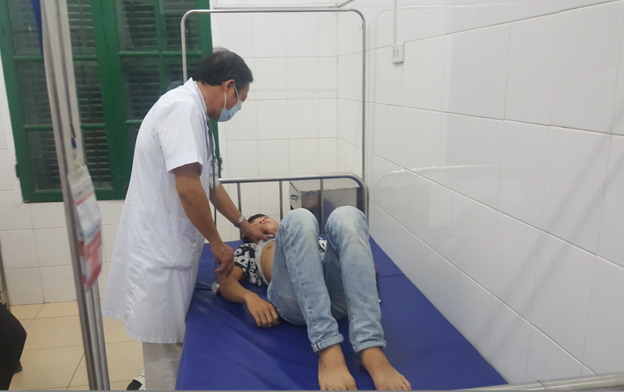 Một bệnh nhân mắc sốt xuất huyết ở tỉnh ngoài được phát hiện và điều trị tại Nam Định - Ảnh: Hoàng Long
