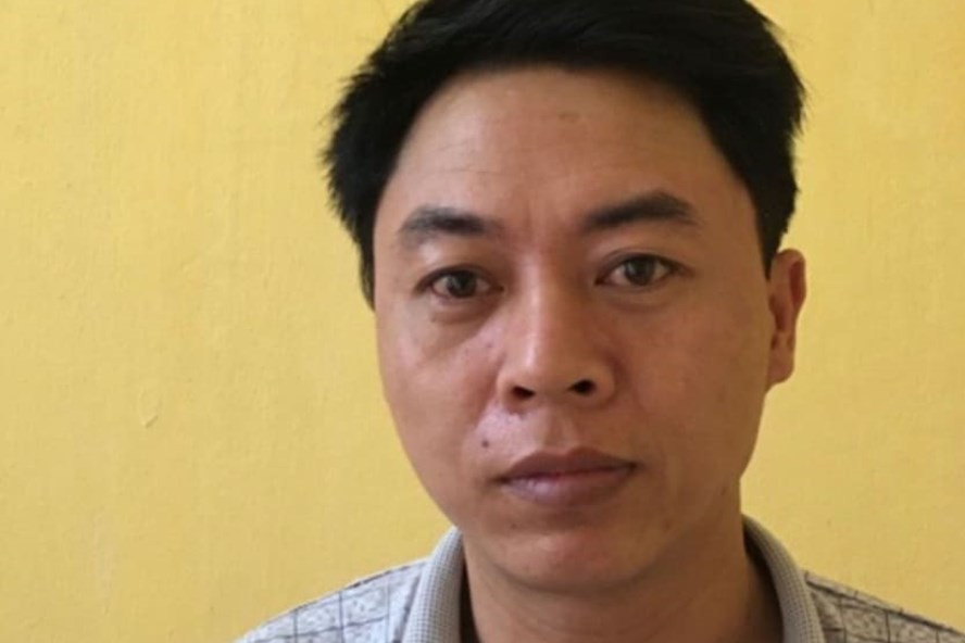 Nguyễn Tiến Lực bị bắt vì vác dao đuổi chém nhân viên trạm kiểm soát dịch bệnh - Ảnh: CAHH