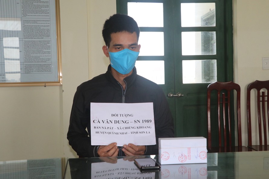 Cà Văn Dung bị bắt khi đang vận chuyển 4.000 viên ma tuý tổng hợp từ Sơn La về Nam Định - Ảnh: Hoàng Long