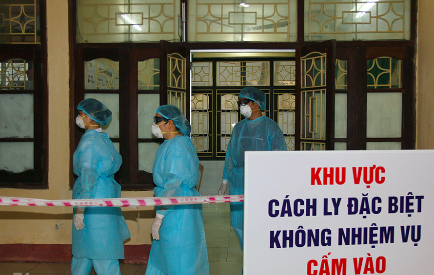 Bệnh nhân 620 phải tiếp tục điều trị tại Bệnh viện Đa khoa tỉnh Hà Nam do kết quả xét nghiệm lần 4 dương tính - Ảnh: Y.C