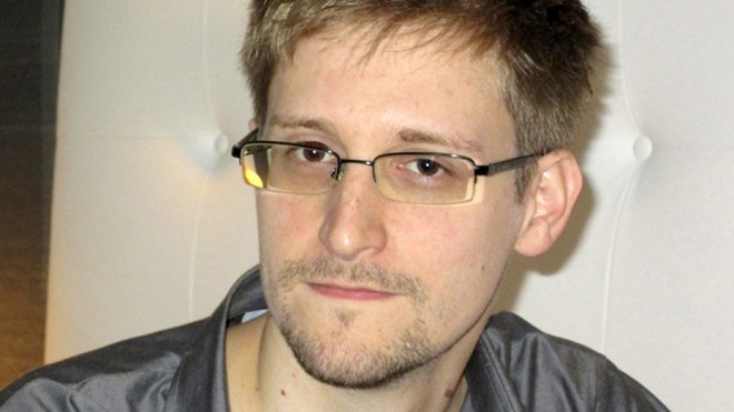 Cựu nhân viên CIA Edward Snowden