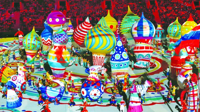 Màu sắc và kiến trúc đặc trưng của Nga trong lễ khai mạc